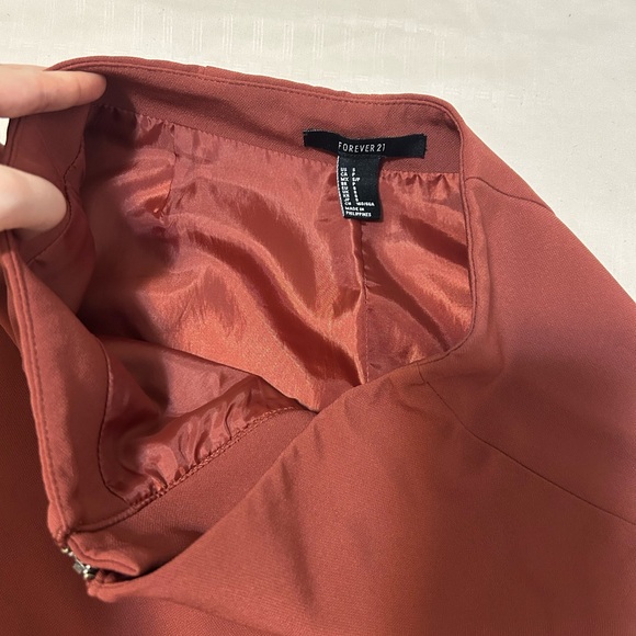 Forever 21 Rust Mini Skirt with Zipper Size S Like New - Picture 3 of 6